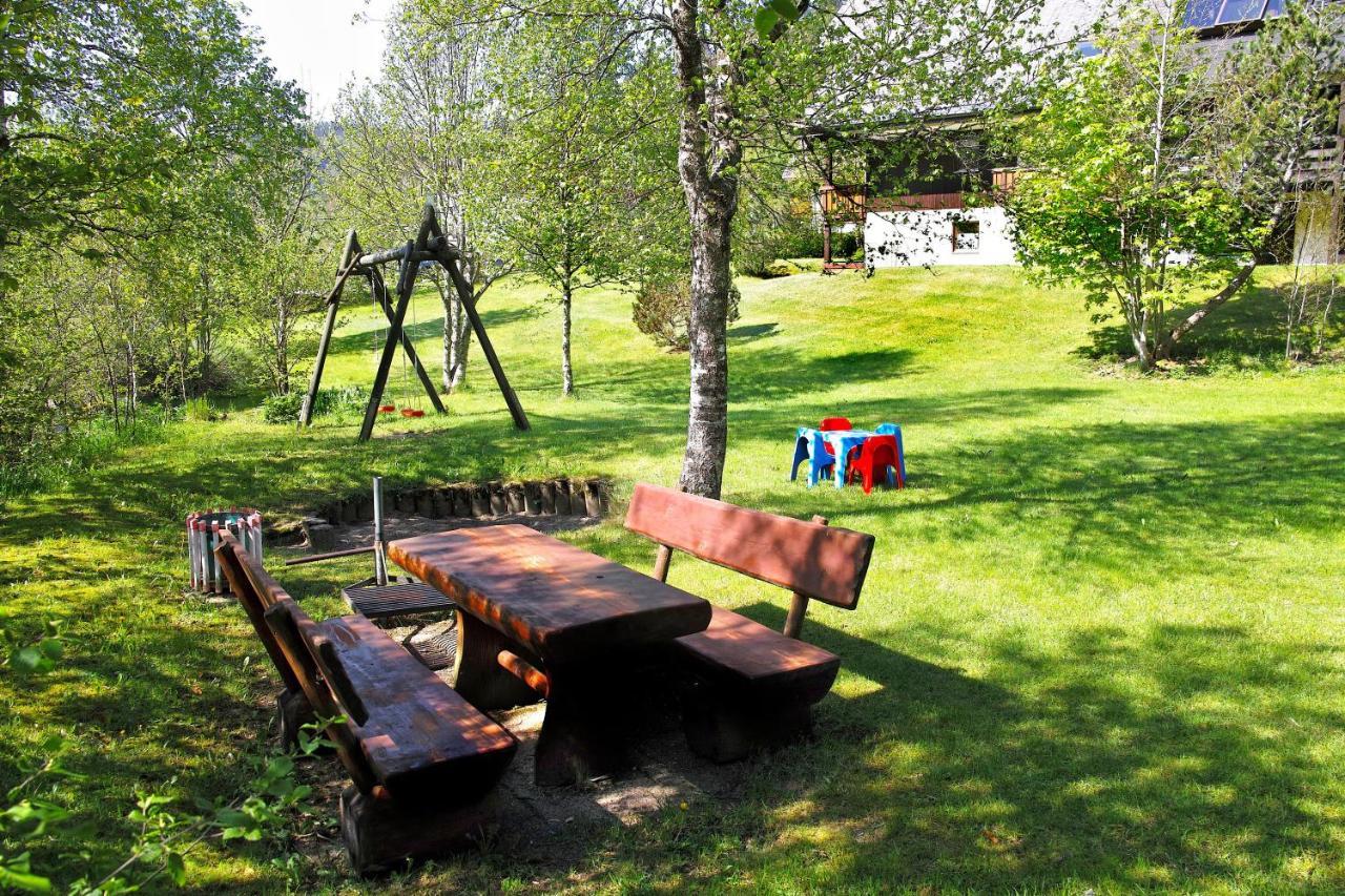 C4 Albmatte-Fewo Sauna, Hallenbad Aussenbecken Massagen Nebenan Menzenschwand Luaran gambar